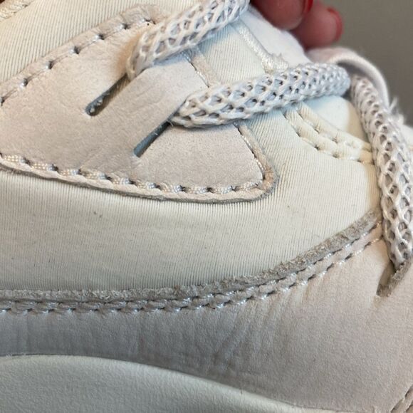 NEW- UGG- WHITE LA CLOUD LACE FASHION PLATFORM SNEAKERS, WOMEN Size 10 - Picture 8 of 9